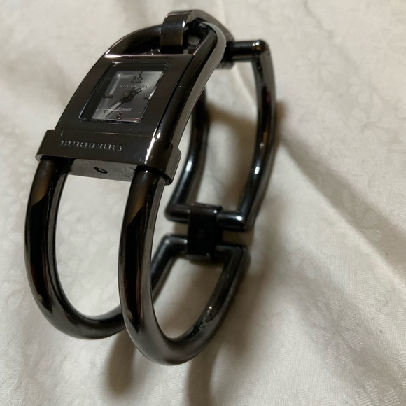 Burberry bungle gun metal watch Bu4905 - Picture 14 of 16